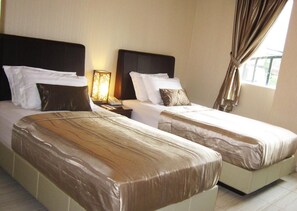 Premium bedding, in-room safe, desk, free WiFi - C3 Hotel Ungaran (Ungaran)