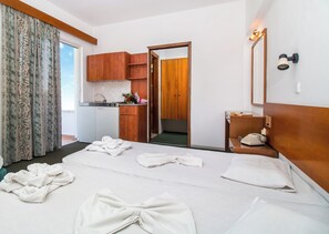 Cunas gratuitas, wifi gratis y ropa de cama 