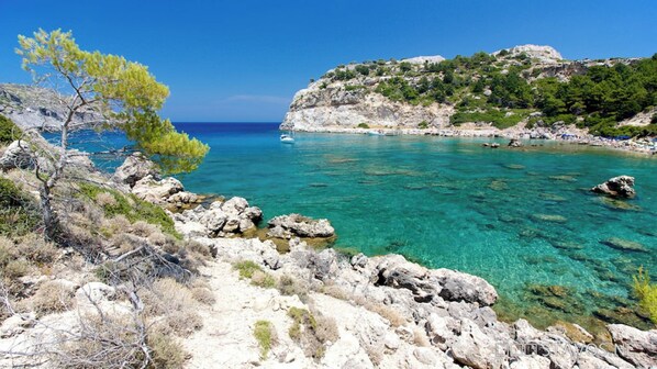 Beach nearby, water skiing, sailing - Achousa Hotel (Rhodes)