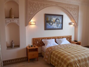 Caja de seguridad en la habitación y cortinas blackout 