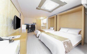 Quarto casal ou duplo básico | 1 quarto, escrivaninha, cortinas blackout, Wi-Fi de cortesia