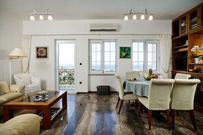 Family Suite, 2 Bedrooms | Living area | LCD TV - Star Daratsos (Chania)
