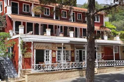 Zefiros Traditional Hotel