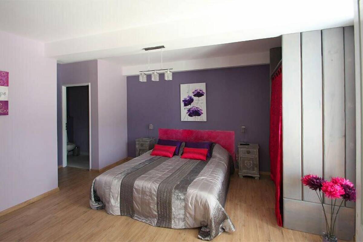 Peralatan tempat tidur premium, seterika/papan seterika
