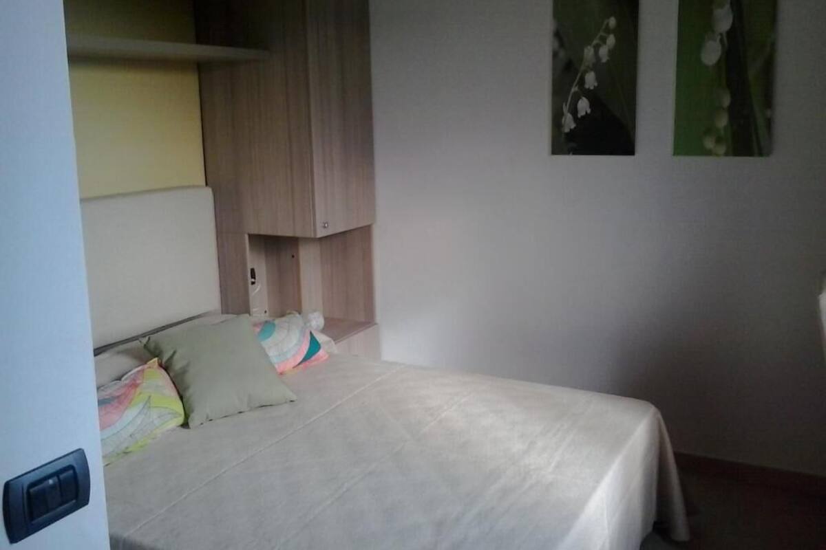 Basic Double Room Single Use | Premium bedding, down duvets, pillow-top beds, in-room safe