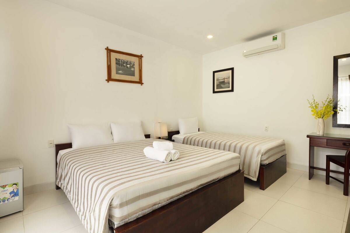Minibar, in-room safe, desk, soundproofing