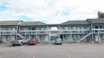 Mặt tiền nơi lưu trú