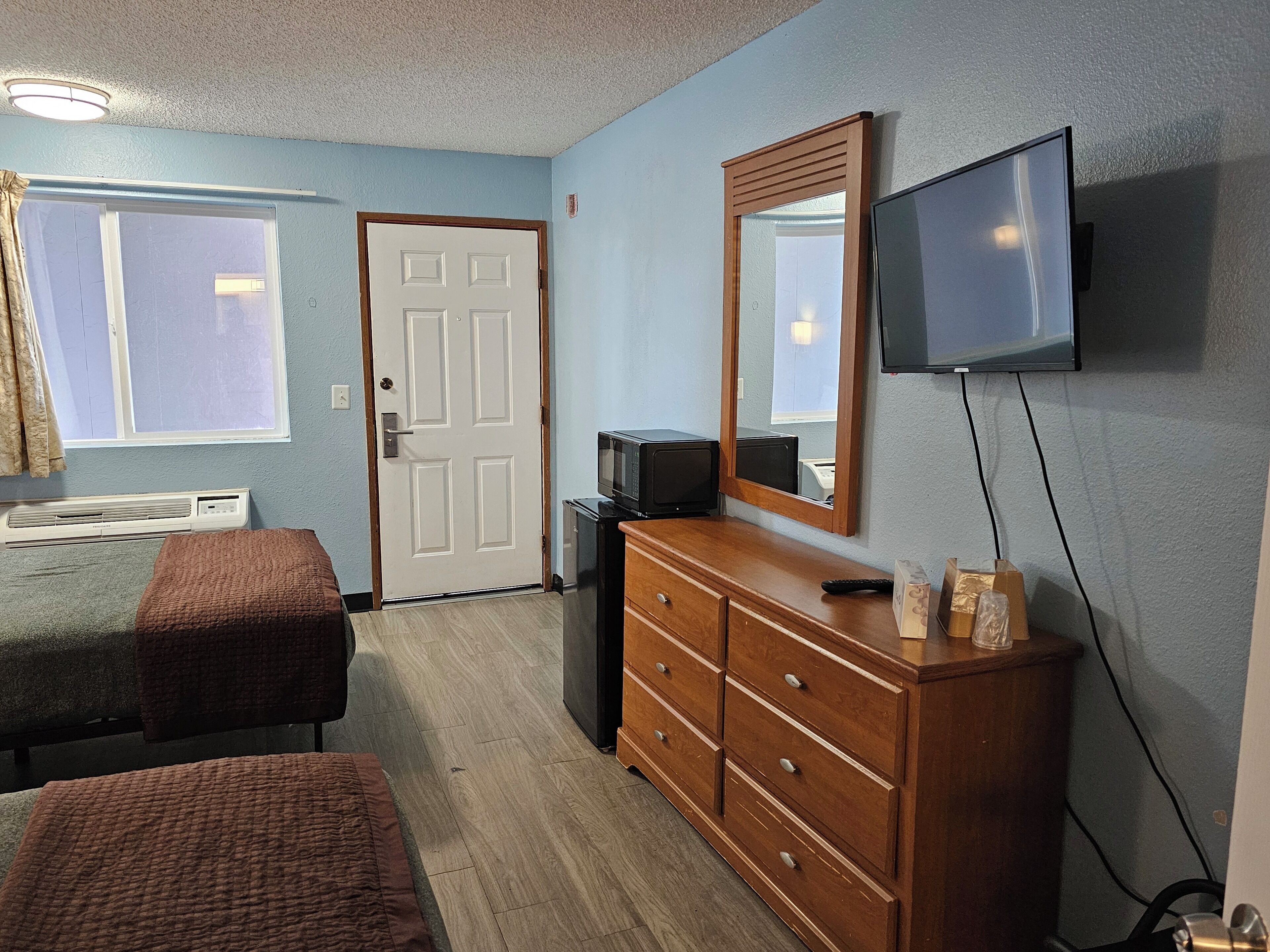 Deluxe Room, 2 Double Beds, Non Smoking, Refrigerator & Microwave | Television