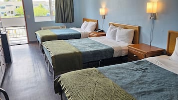Phòng Deluxe, nhiều giường, không hút thuốc, tủ lạnh & lò vi sóng | Bàn ủi/dụng cụ ủi quần áo, truy cập Internet không dây miễn phí