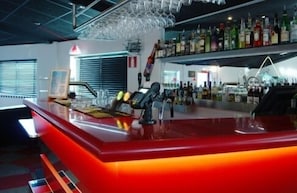 Bar (en la propiedad)