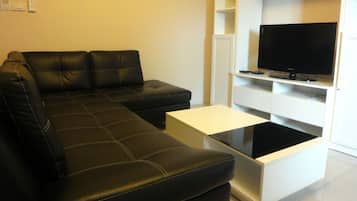 34-inch flat-screen TV with cable channels, TV