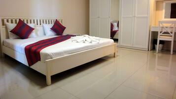 In-room safe, desk, blackout drapes, rollaway beds