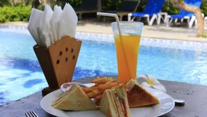 Ảnh chưa phân loại, 5 trong số 5 ảnh, nút