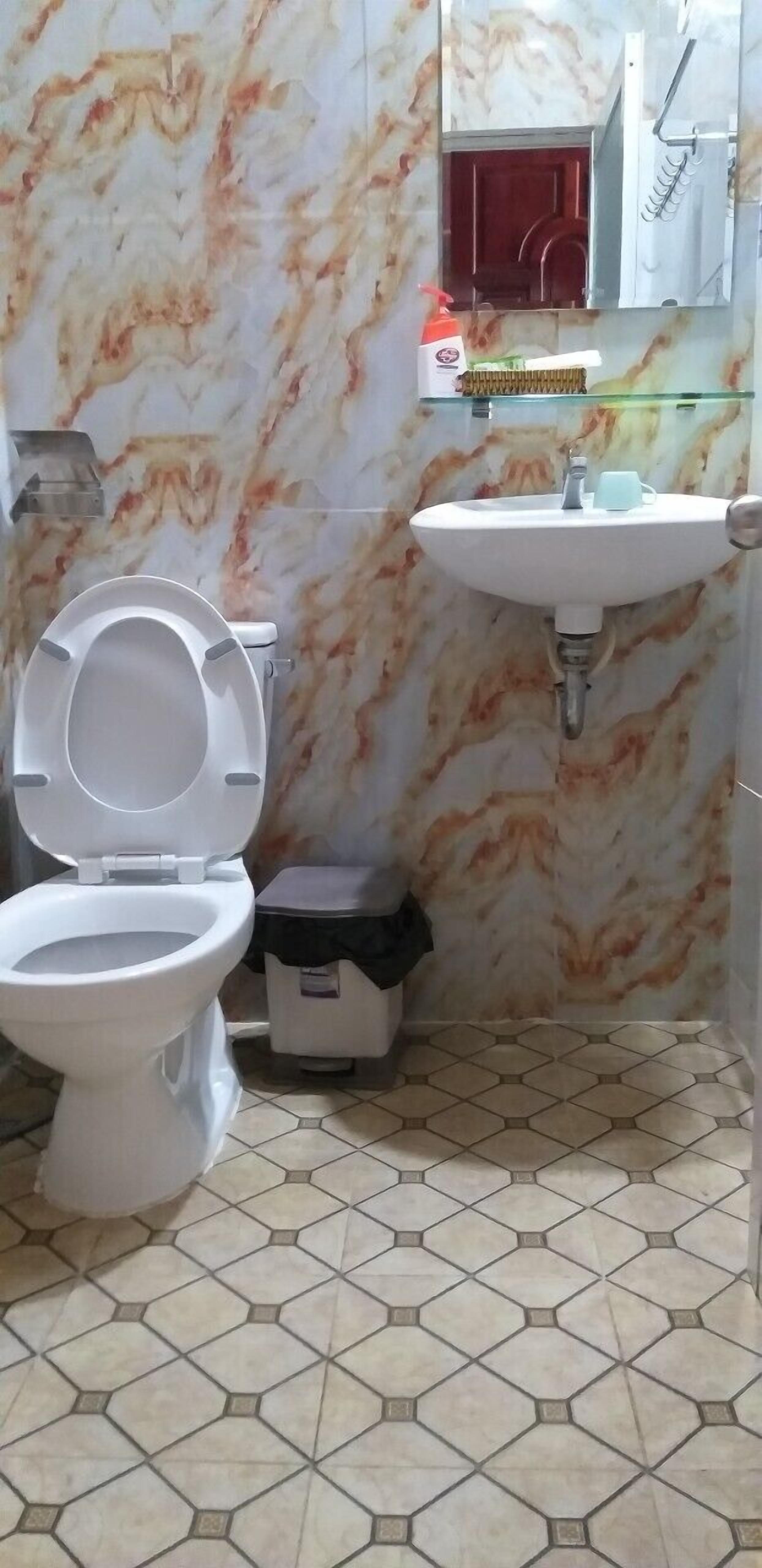 double room | minibar, in-room safe, cots/infant beds, rollaway beds