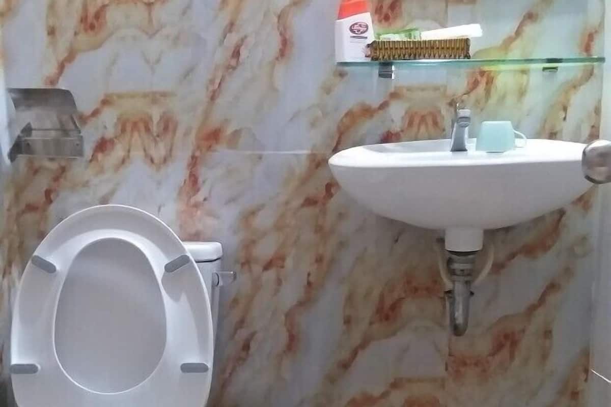 double room | minibar, in-room safe, cots/infant beds, rollaway beds