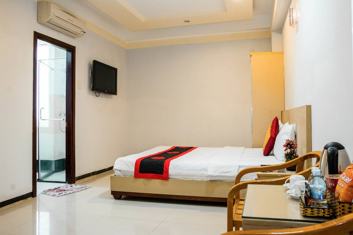 Superior Double Room, 1 Double Bed | Minibar, in-room safe, desk, free WiFi