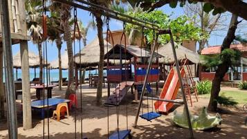 Private beach, sun loungers, beach massages, beach bar