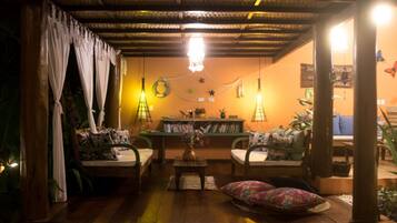 Televisión LED, películas con cargo