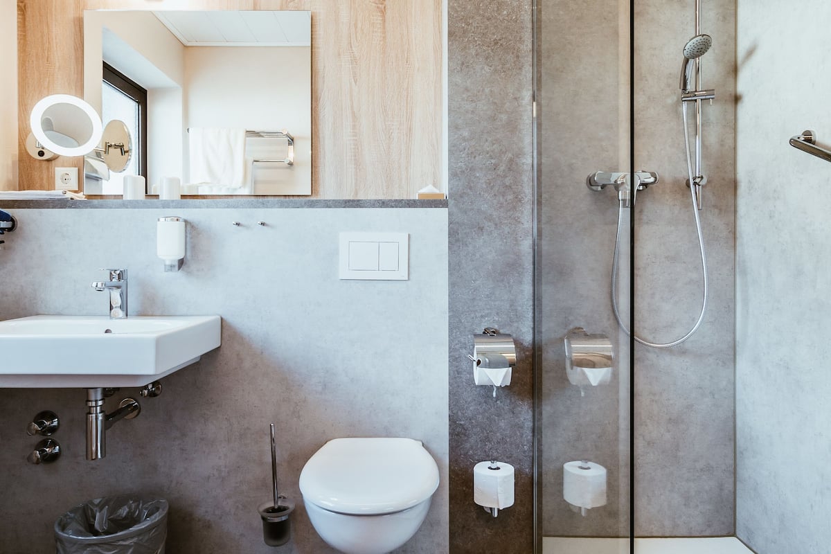 double room, balcony | bathroom | shower, hair dryer, towels