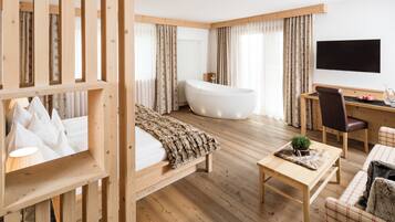 Deluxe Double or Twin Room, Mountain View | Minibar, in-room safe, individually furnished, desk