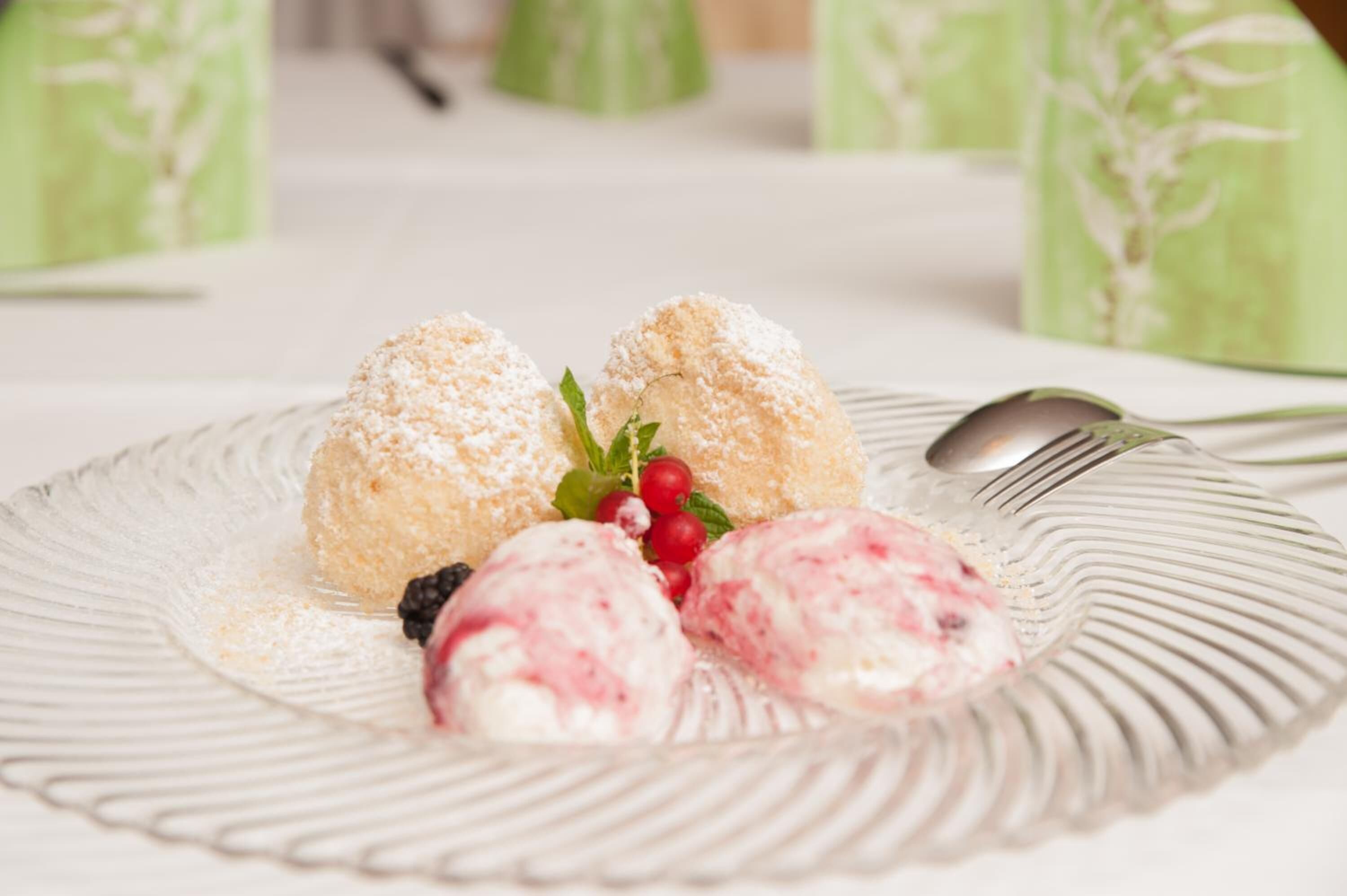 lunch and dinner served, regional cuisine