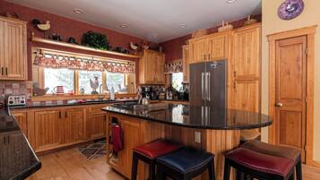 Fridge, microwave, stovetop, toaster