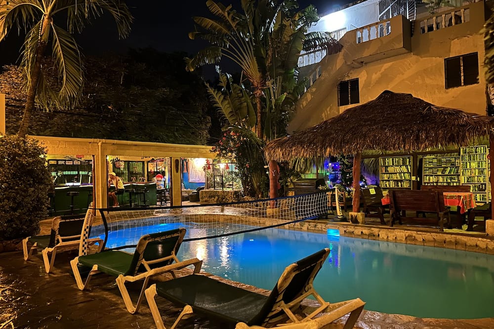 Coco Hotel