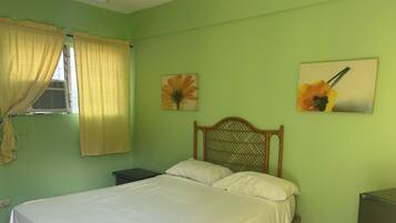 In-room safe, desk, iron/ironing board, free WiFi