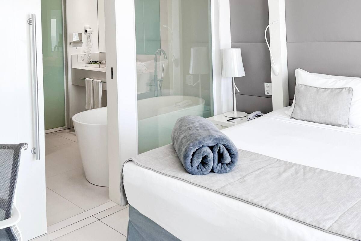 1 Schlafzimmer, Allergikerbettwaren, Minibar, Zimmersafe