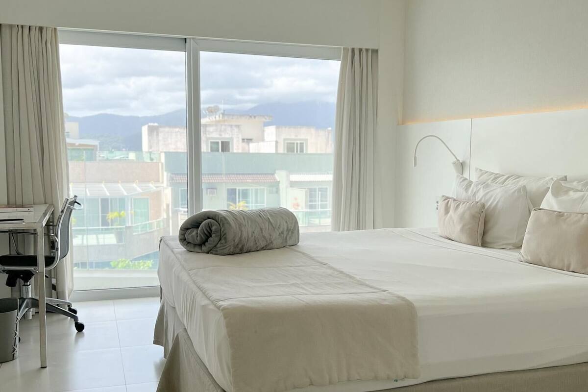 Ropa de cama hipoalergénica y minibar 