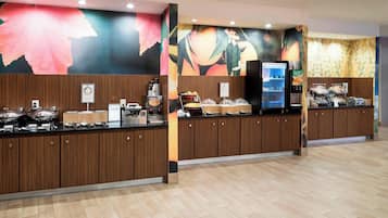 Free daily buffet breakfast