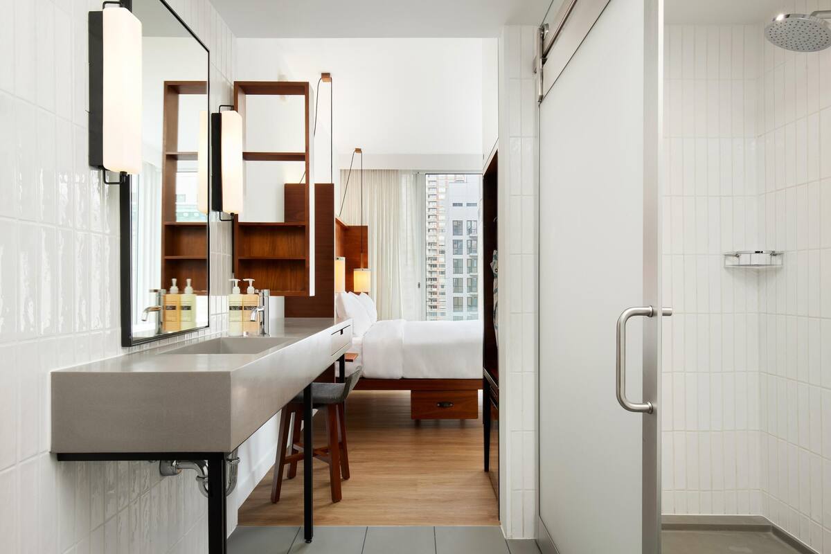 Room, 1 Queen Bed, Corner