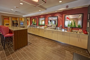 Petit déjeuner buffet compris tous les jours