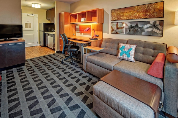 In-room safe, desk, laptop workspace, iron/ironing board