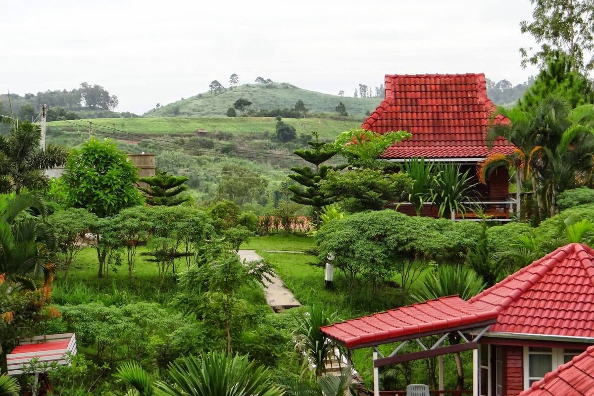 PlaiFon Cottage