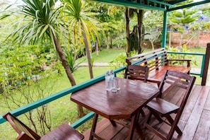 PlaiFon Cottage | Balcón