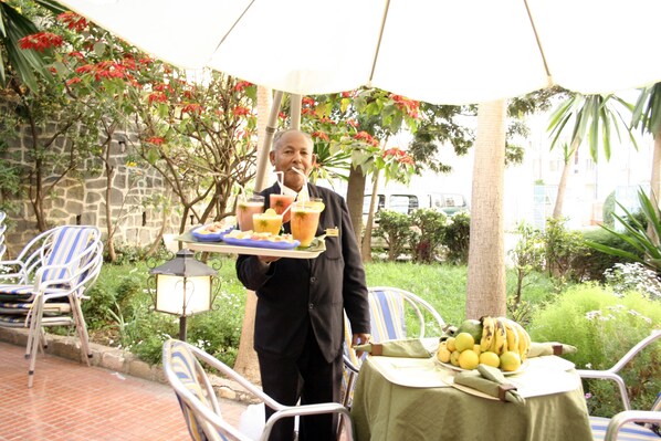 Terrace/patio - Sunshine Hotel (Asmara)
