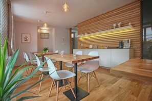 Free daily buffet breakfast - Penzion Dobré časy (Podebrady)