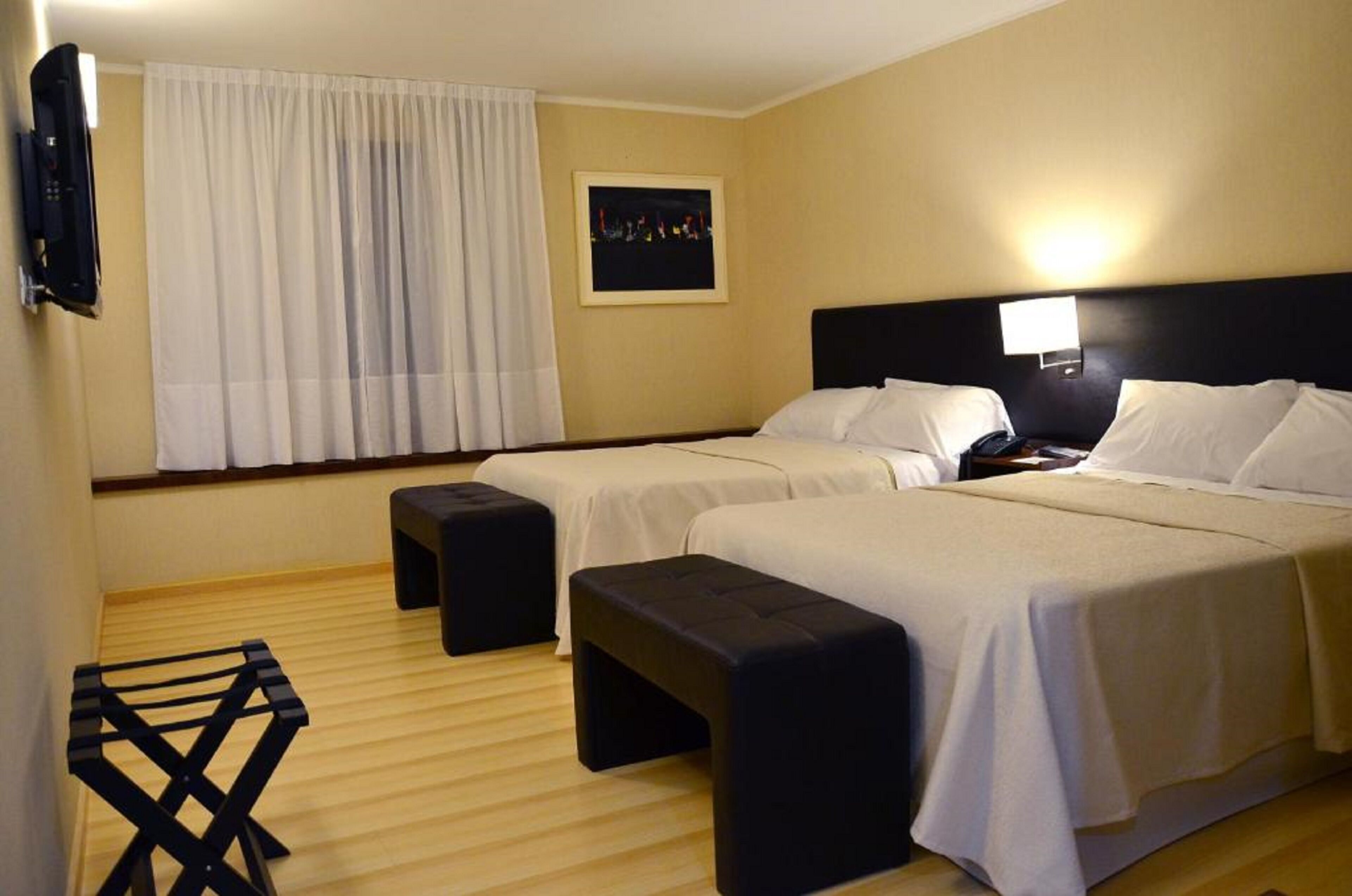 family studio suite | minibar, in-room safe, desk, iron/ironing board