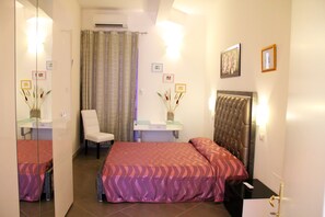 Luxury-Doppelzimmer | Minibar, Schreibtisch, kostenlose Babybetten, Zustellbetten