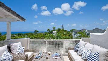 Villa Prestigio, 3 habitaciones, acceso a la alberca, vista al lago | Terraza o patio