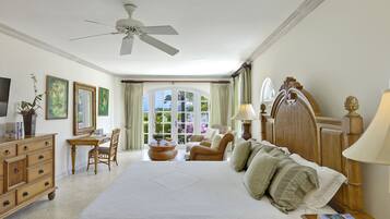 Villa Prestigio, 3 habitaciones, acceso a la alberca, vista al lago | 3 habitaciones y caja de seguridad en la habitación