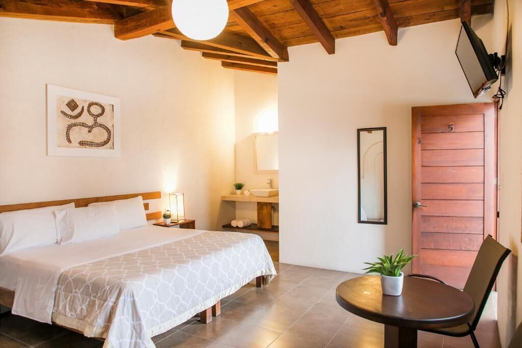 Superior Room, 1 King Bed
