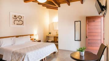 Superior Room, 1 King Bed
