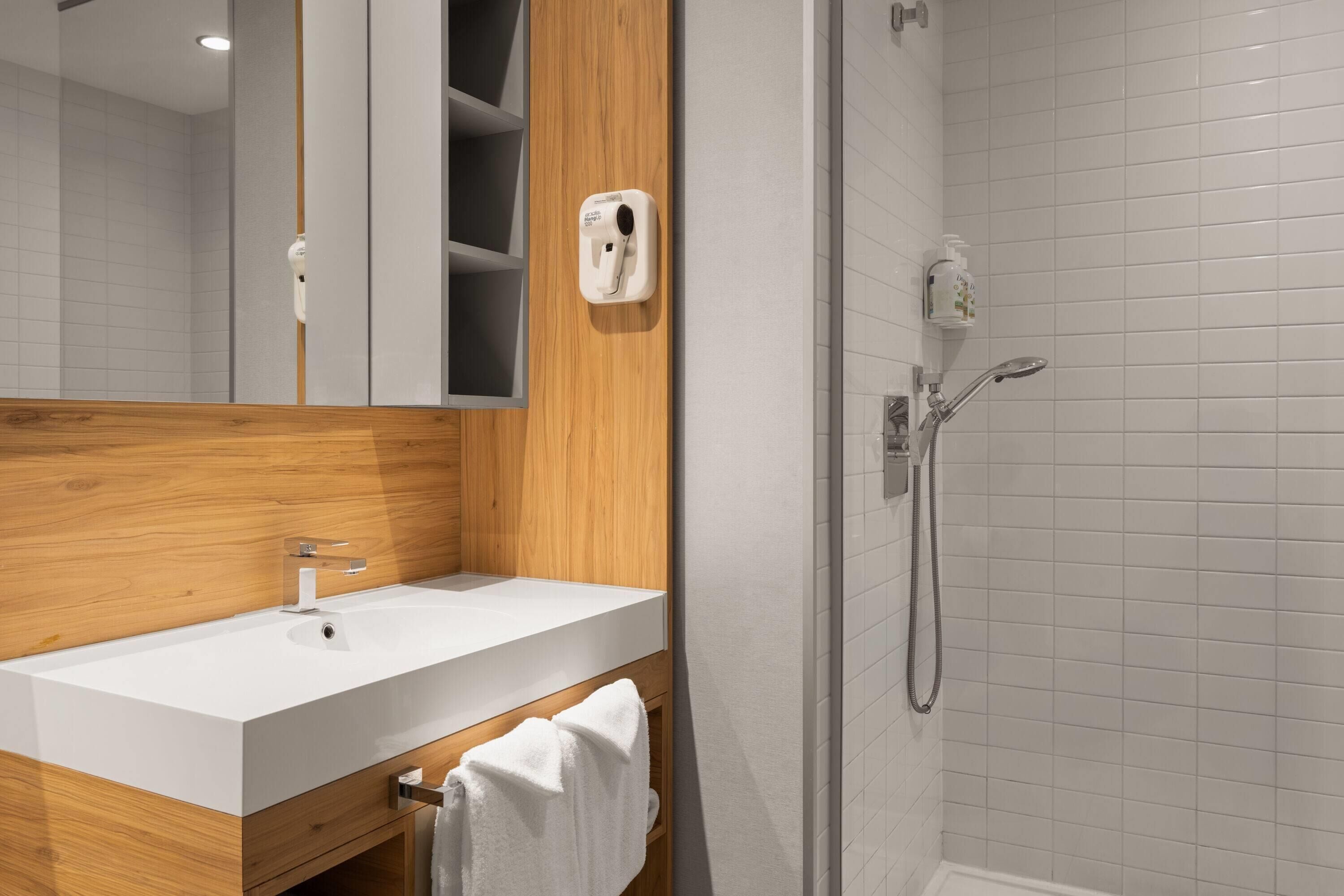 Foto - Ramada by Wyndham Laval