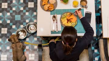 Free daily cooked-to-order breakfast