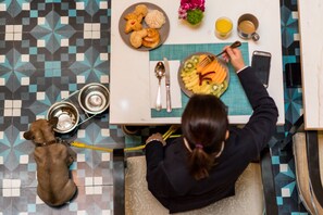 Desayuno a la carta incluido todos los días