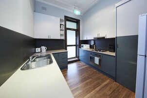 茶具/咖啡用具、电热水壶