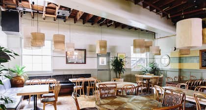 Bridgeview Hotel Willoughby