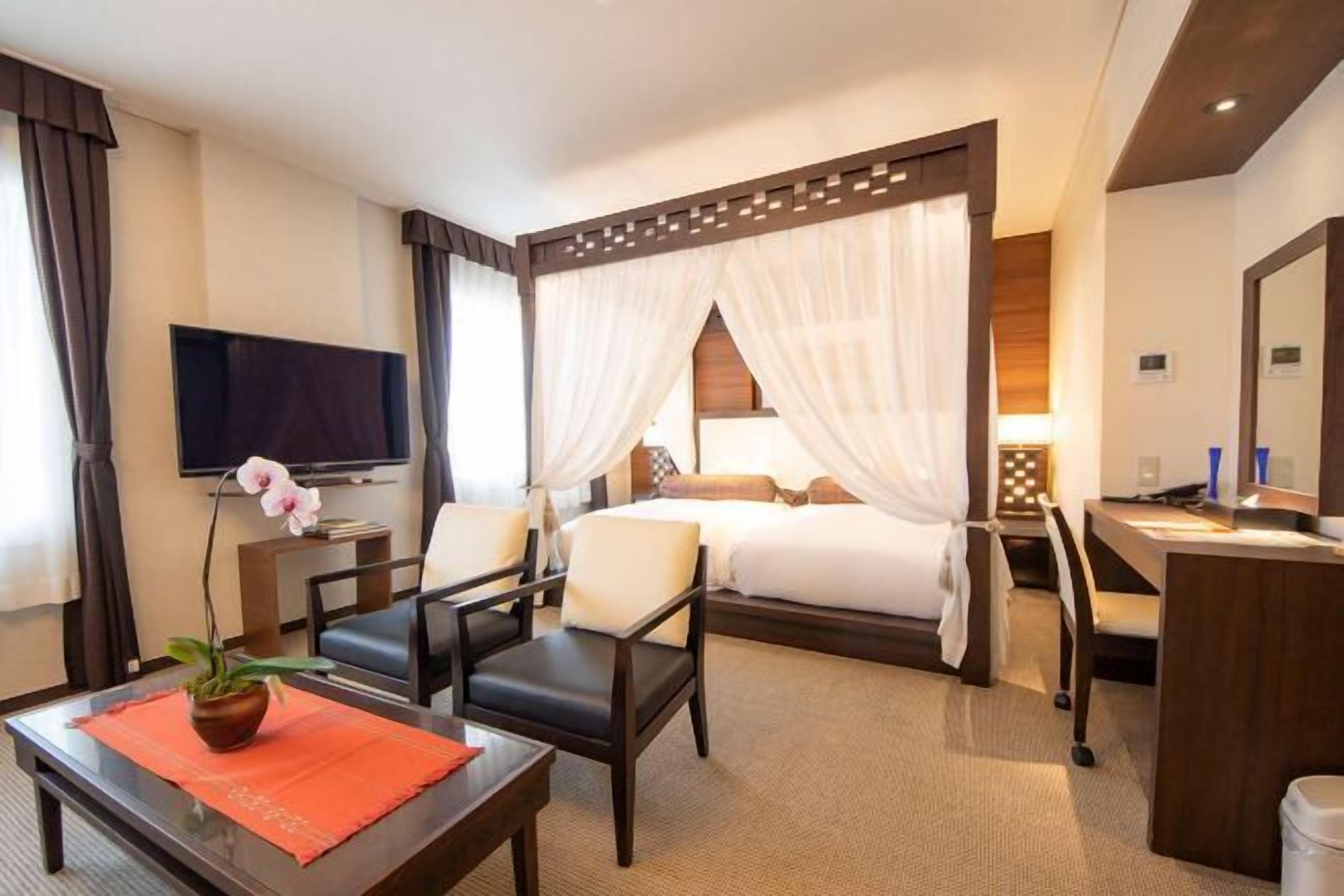 客房內保險箱、布置獨特、書桌、遮光布/窗簾